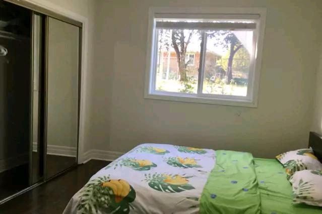 Private Rooms 5 Min Finch West Subway - York University Toronto Extérieur photo
