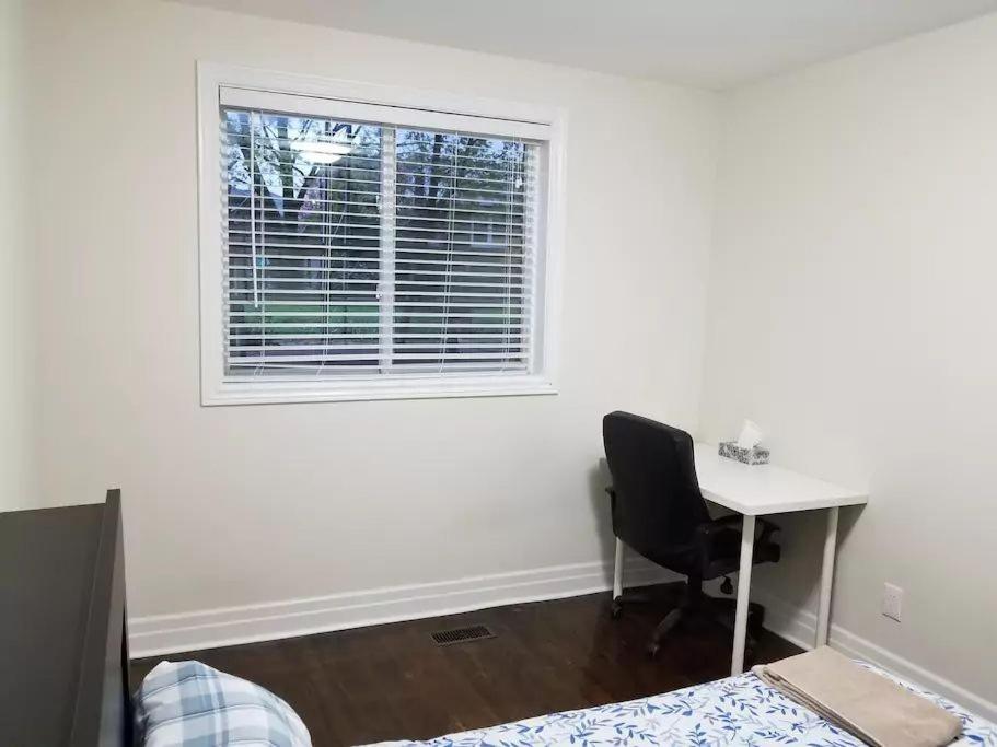 Private Rooms 5 Min Finch West Subway - York University Toronto Extérieur photo