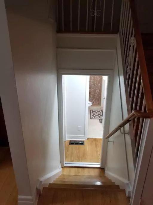 Private Rooms 5 Min Finch West Subway - York University Toronto Extérieur photo