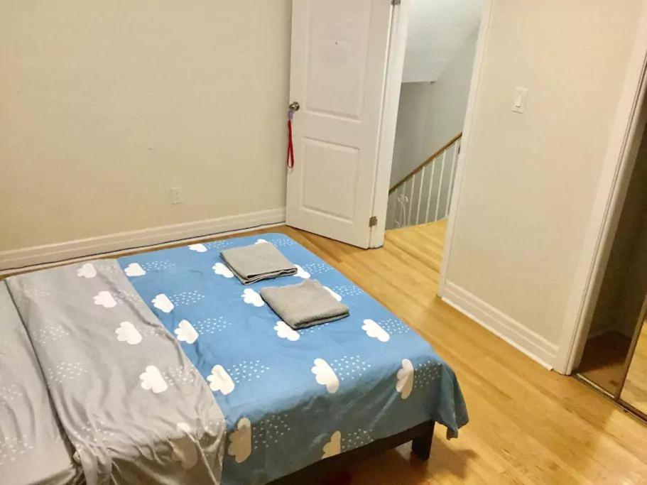 Private Rooms 5 Min Finch West Subway - York University Toronto Extérieur photo
