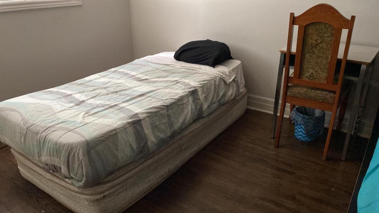 Private Rooms 5 Min Finch West Subway - York University Toronto Extérieur photo