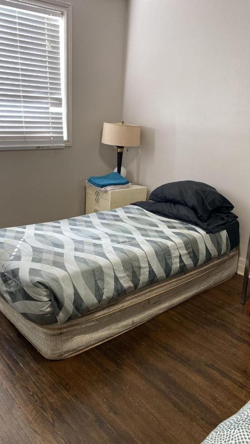 Private Rooms 5 Min Finch West Subway - York University Toronto Extérieur photo