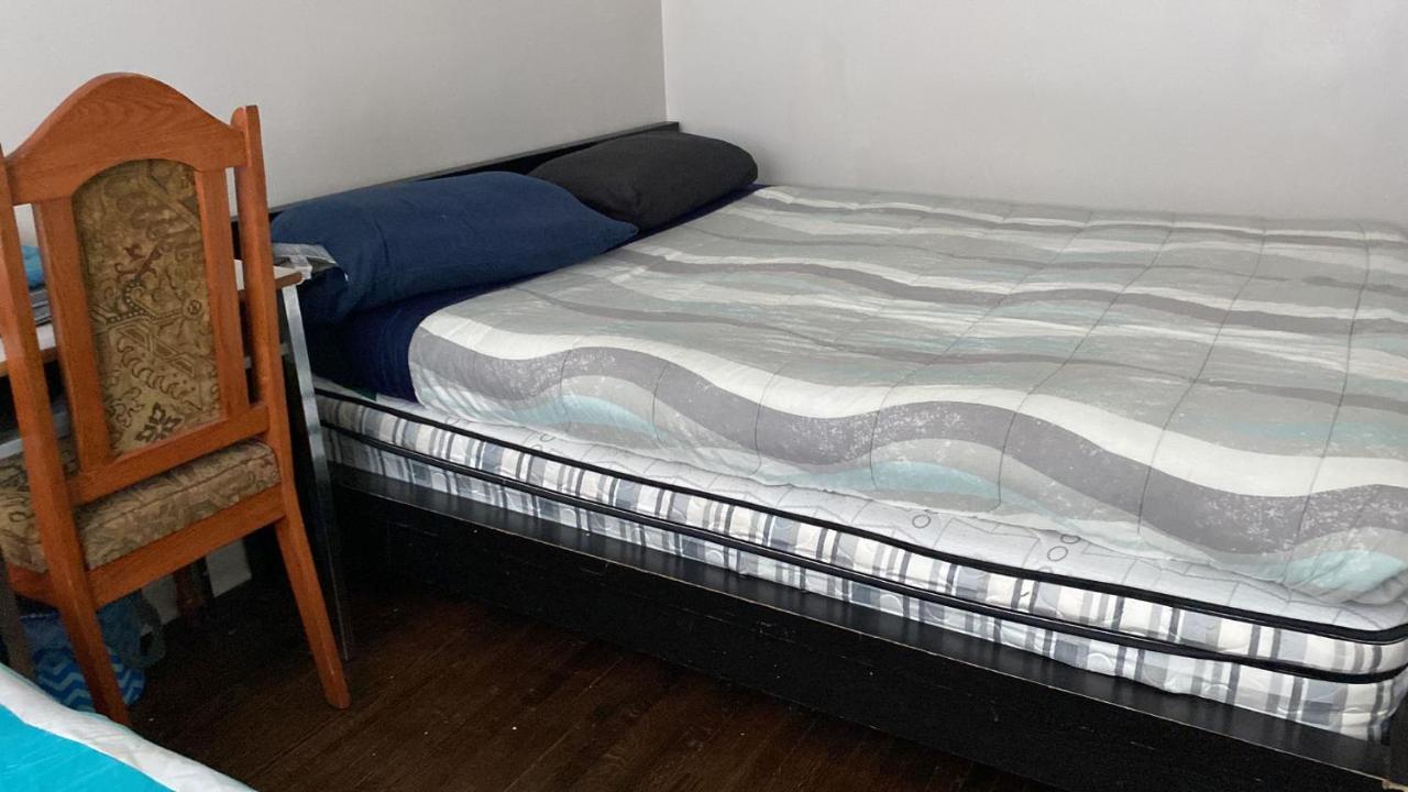 Private Rooms 5 Min Finch West Subway - York University Toronto Extérieur photo